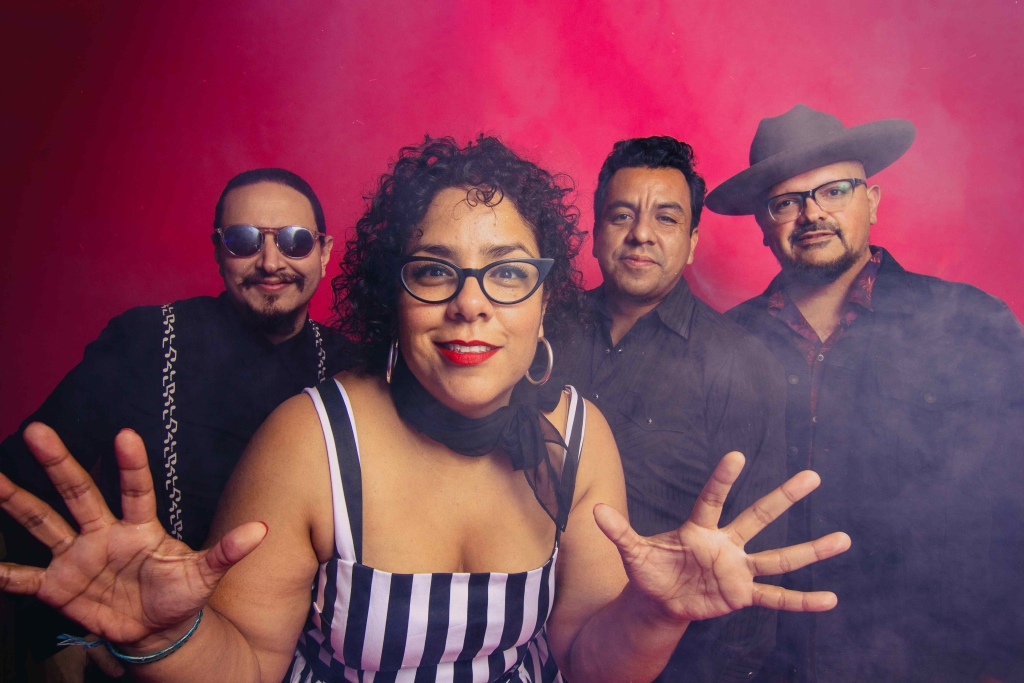 La Santa Cecilia anuncia su esperada gira por España en octubre